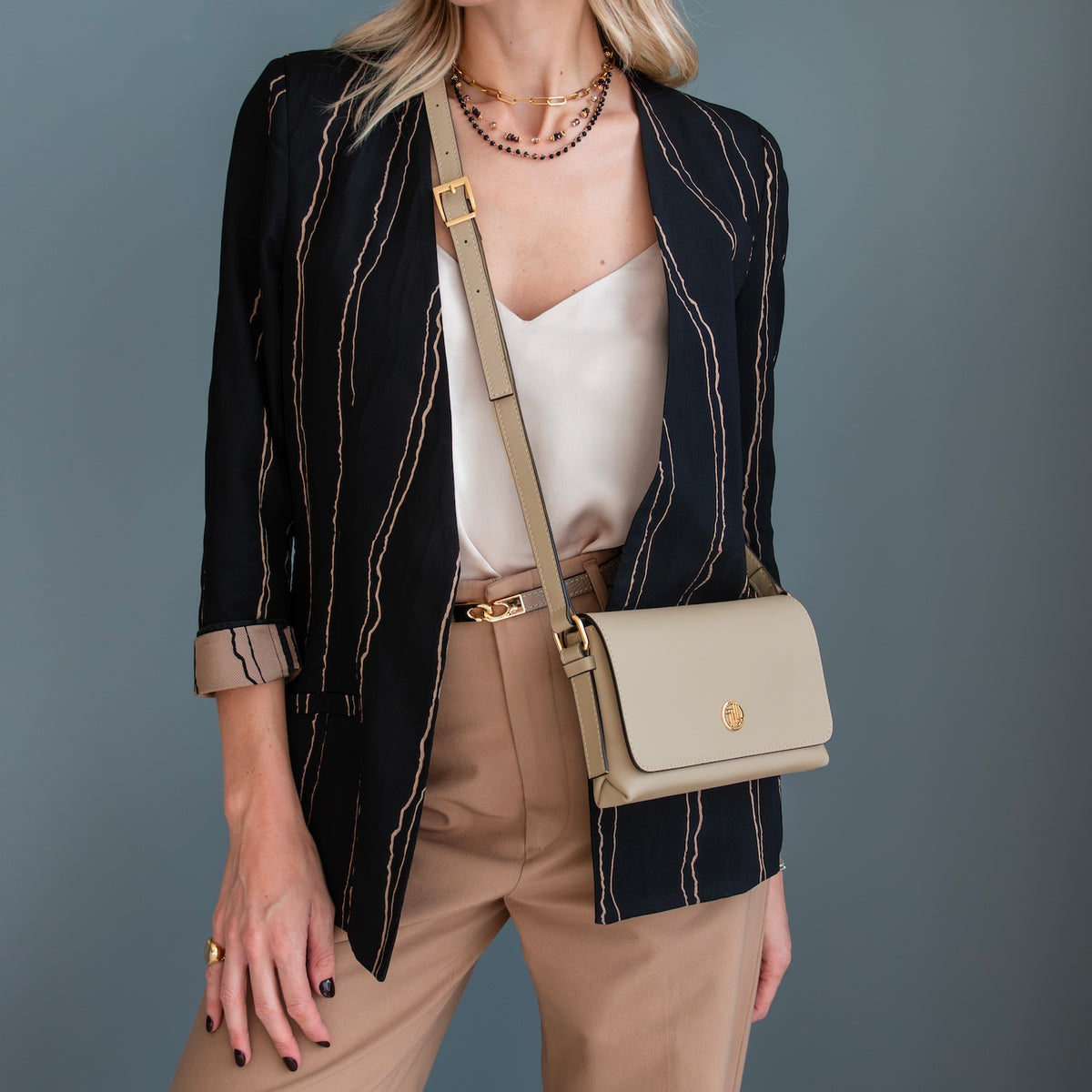 Biscuit - Soft leather shoulder bag