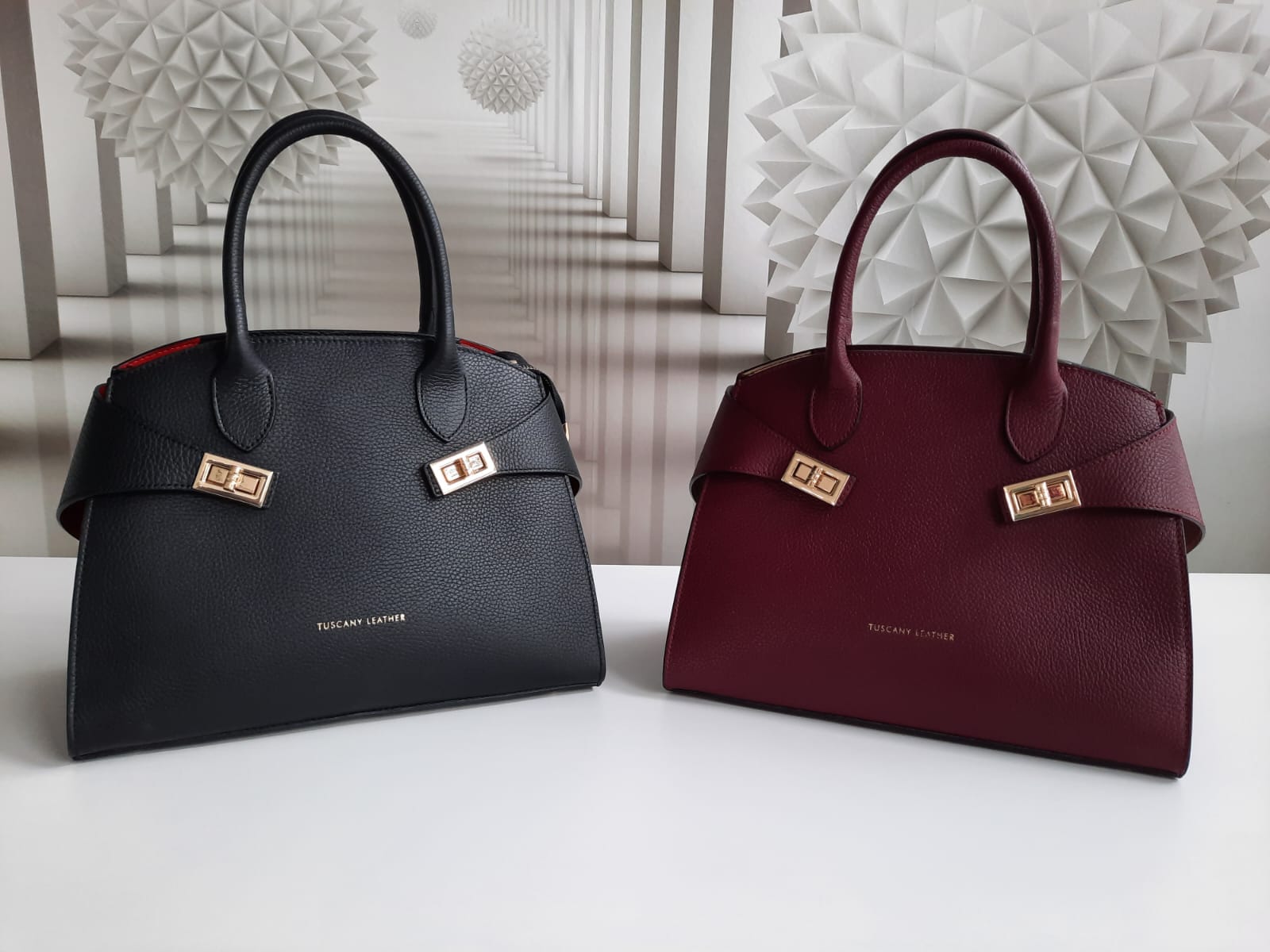 Leather handbags Coccola - Women's leather tote handbag | TL142421 San Rocco Italia