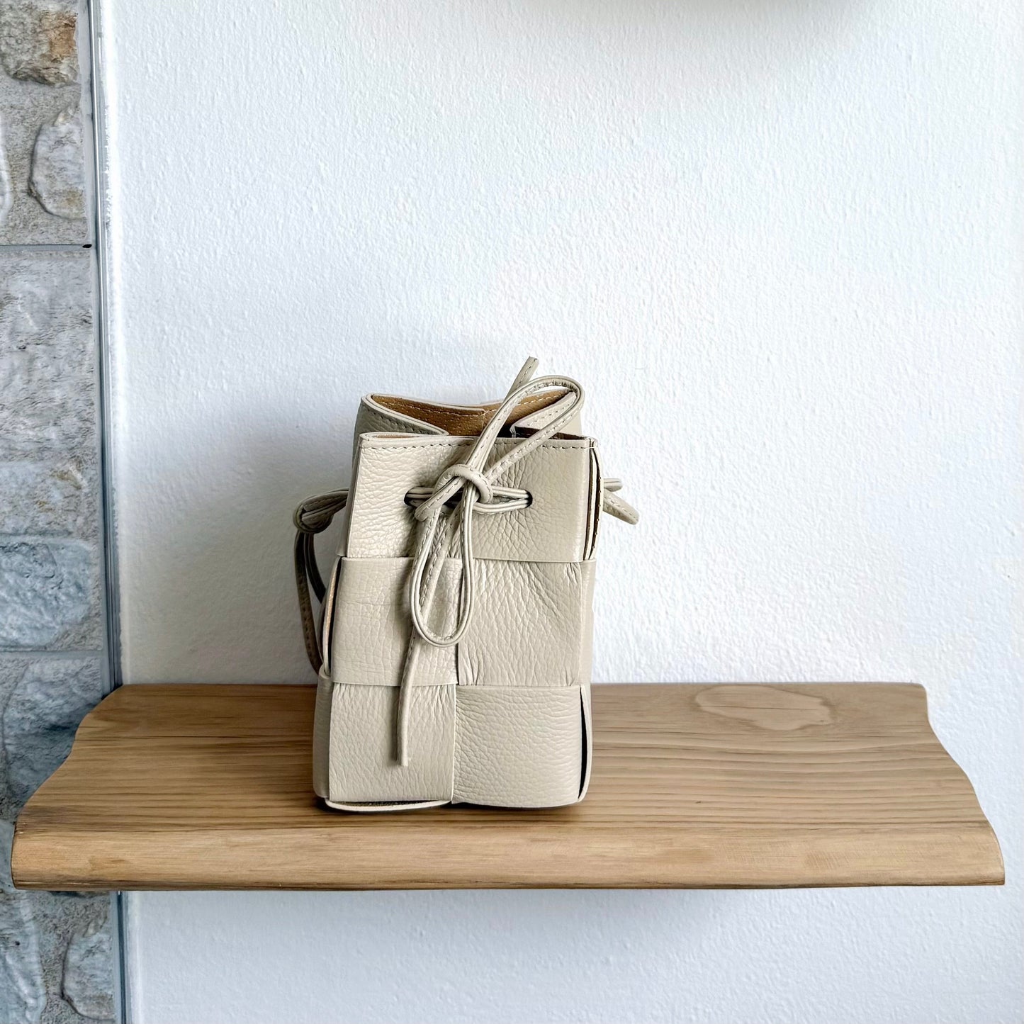 Handbag & Wallet Accessories Beige Emi - Handmade Drawstring Woven Crossbody Bag San Rocco Italia