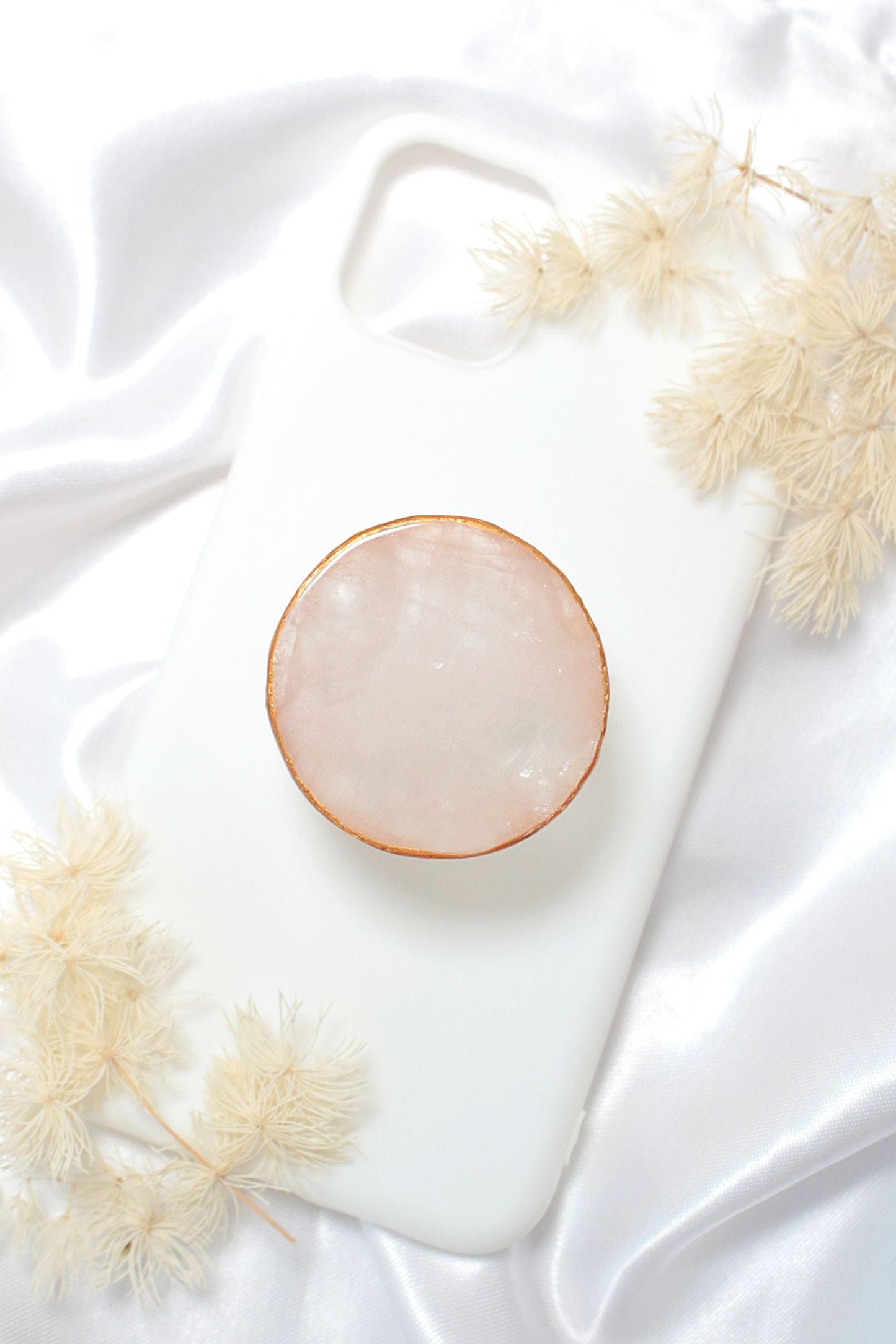 Natural Clear Quartz Phone Holder - Premium Cases & Covers - Just €39.95! Shop now at San Rocco Italia