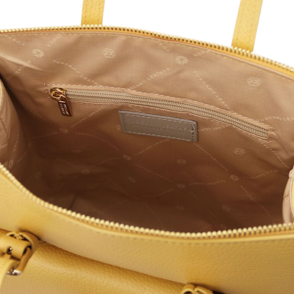 TL Bag - Damenrucksack aus italienischem Leder, wandelbar zur 2-in-1-Rucksack-/Schultertasche | TL142211 - Premium-Lederrucksäcke für Damen - Jetzt bei San Rocco Italia entdecken