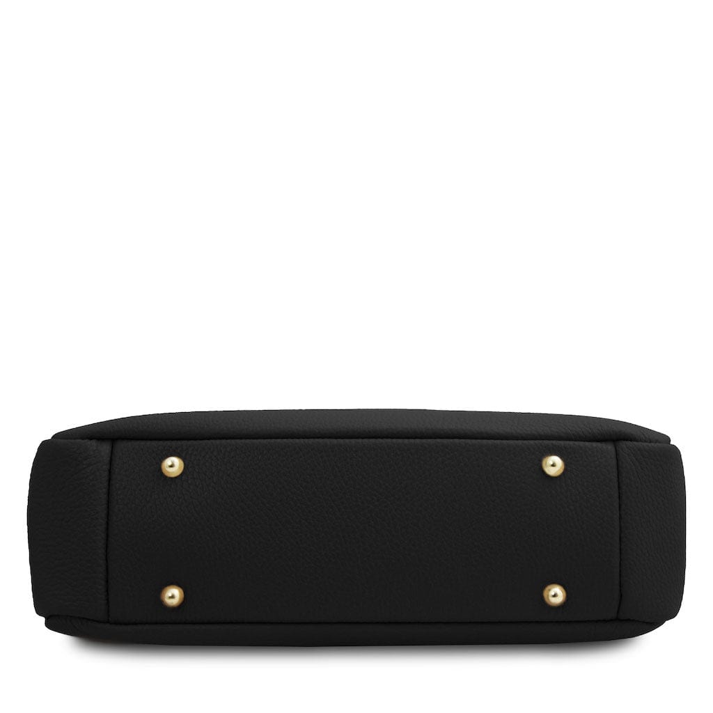 Leather handbags Elettra - Soft leather shoulder bag with chain strap | TL142353 San Rocco Italia