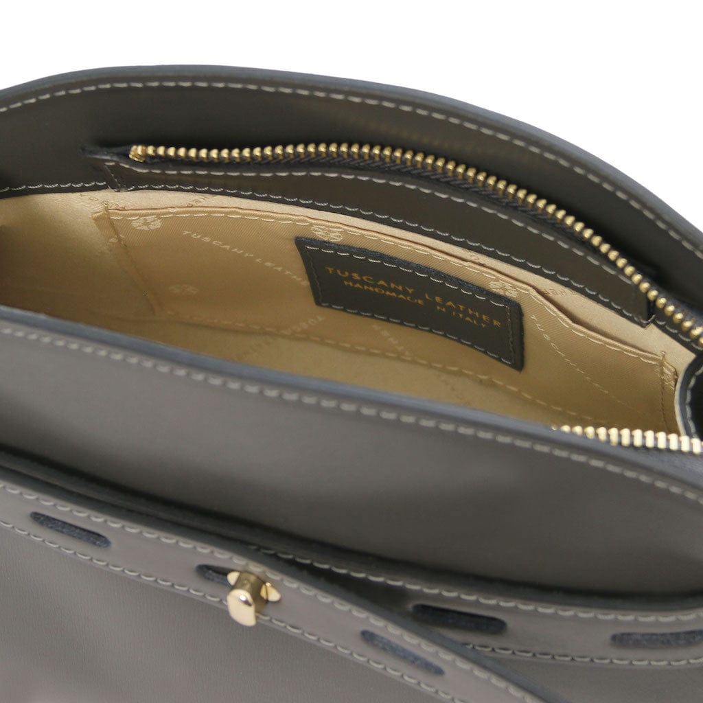 Lisa - Leather tote | TL142312 - Premium Leather handbags - Just €140.30! Shop now at San Rocco Italia