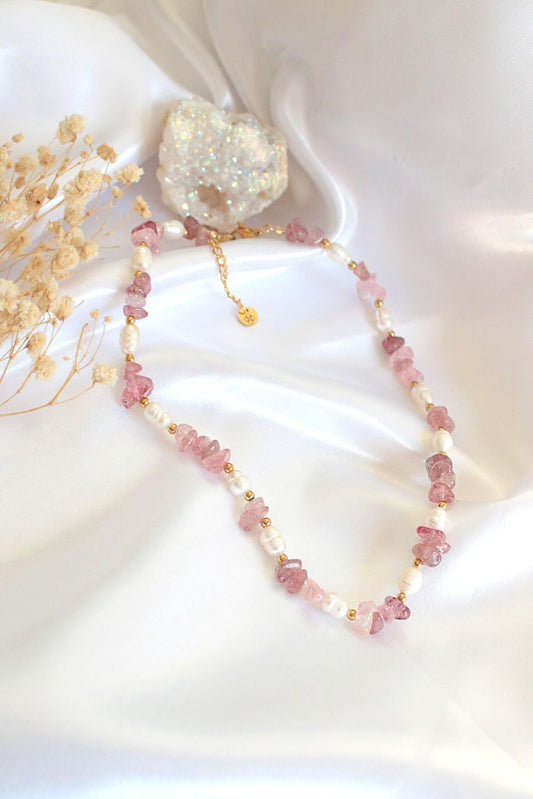 Necklaces Natural Strawberry Quartz Crystal & Freshwater Pearl Choker San Rocco Italia