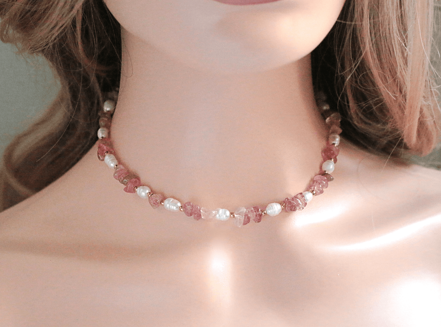 Necklaces Natural Strawberry Quartz Crystal & Freshwater Pearl Choker San Rocco Italia