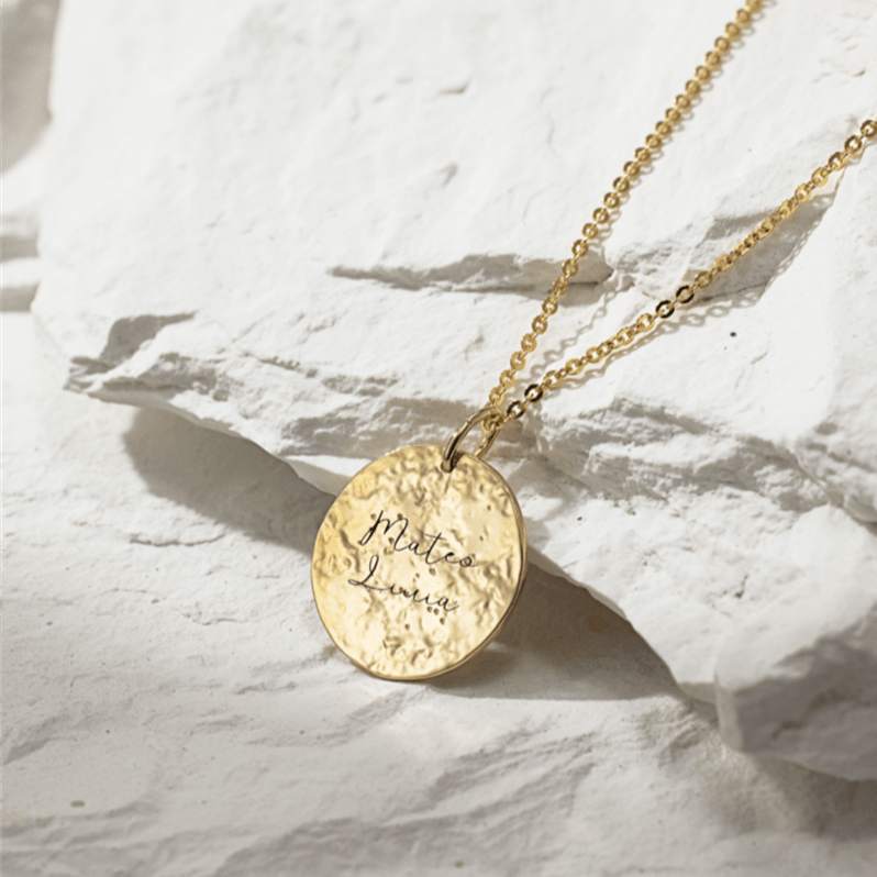 Custom Engraved Gold Necklace with Round Hammered Pendant | 14K Gold Filled - Pendant necklace - San Rocco Italia