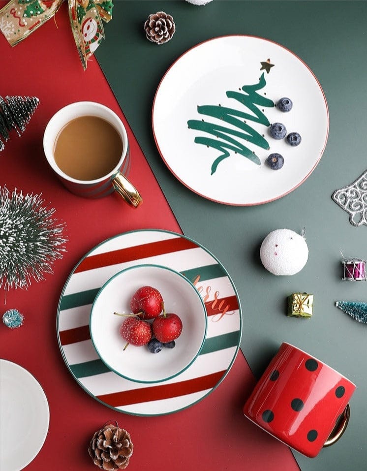 Ceramic Christmas Tableware - Plates, Coffee Mugs, and Bowls - Premium Tableware - Just €24.95! Shop now at San Rocco Italia