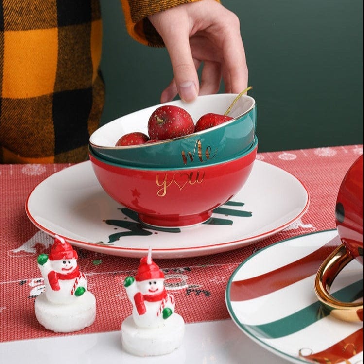 Ceramic Christmas Tableware - Plates, Coffee Mugs, and Bowls - Premium Tableware - Just €24.95! Shop now at San Rocco Italia