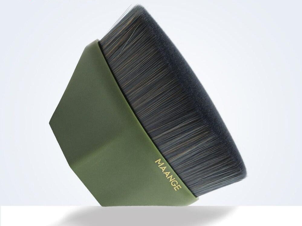Petal-Shaped Flawless Skin Foundation Brush - Premium Beauty Product - Just €11.95! Shop now at San Rocco Italia
