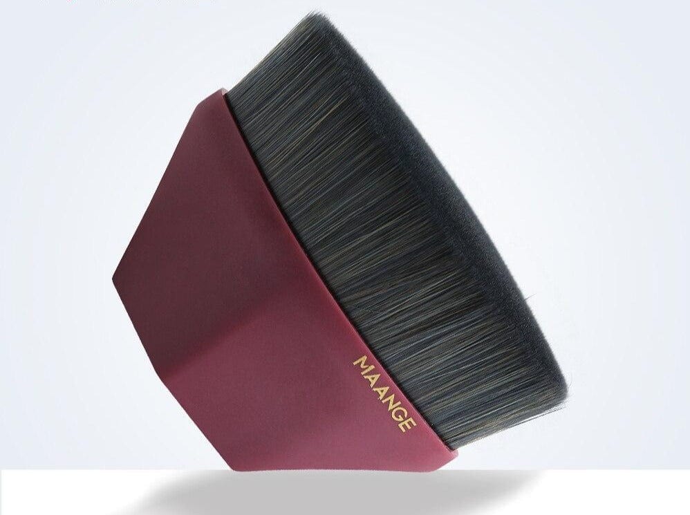 Petal-Shaped Flawless Skin Foundation Brush - Premium Beauty Product - Just €11.95! Shop now at San Rocco Italia