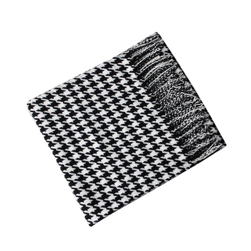 Black and White Houndstooth Boho Throw Blankets With Tassels - Premium Blankets - Just €47.95! Shop now at San Rocco Italia