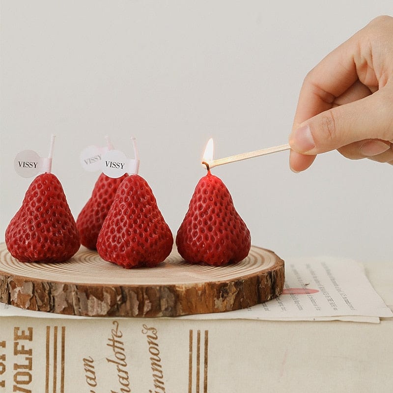 Scented Soy Wax Strawberry Candles - Premium Candles - Just €14.95! Shop now at San Rocco Italia