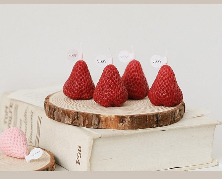Scented Soy Wax Strawberry Candles - Premium Candles - Just €14.95! Shop now at San Rocco Italia