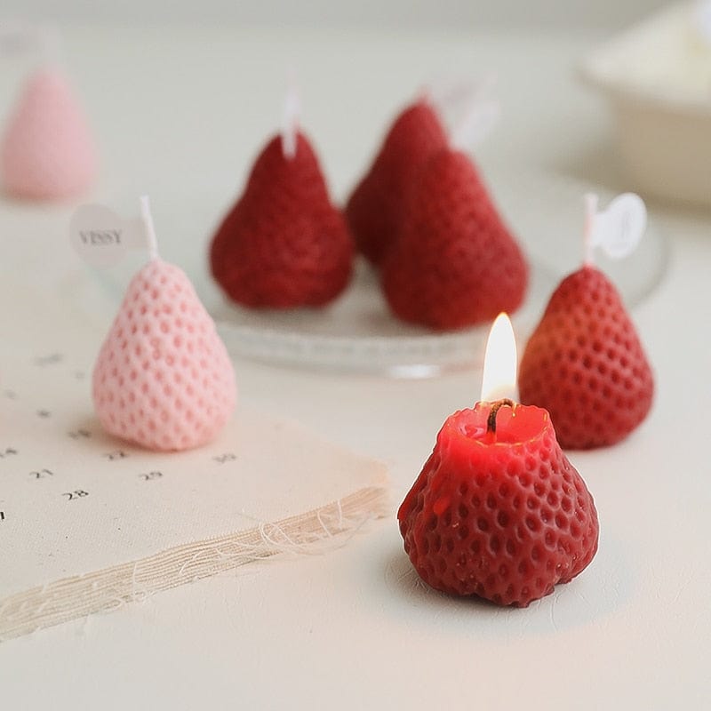 Scented Soy Wax Strawberry Candles - Premium Candles - Just €14.95! Shop now at San Rocco Italia