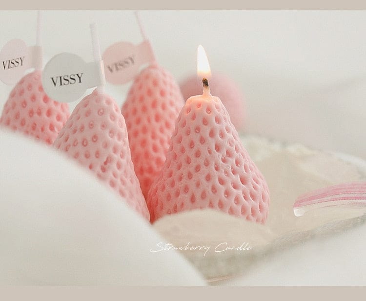 Scented Soy Wax Strawberry Candles - Premium Candles - Just €14.95! Shop now at San Rocco Italia