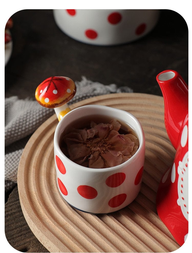 Red and White Mushroom Ceramic Mugs, Teapot, Plates and Bowls - Premium Cups - Just €35.95! Shop now at San Rocco Italia
