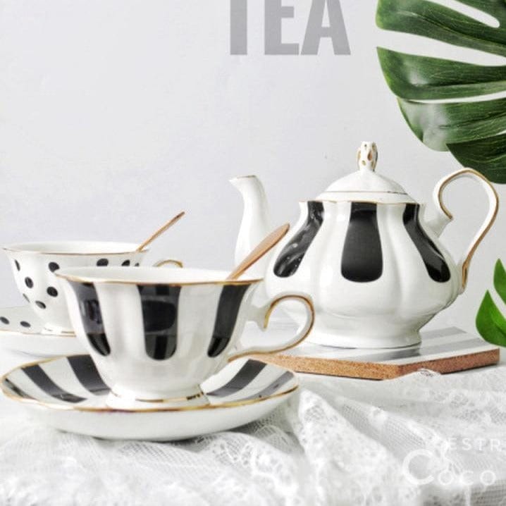 Retro Black and White Polka Dot and Striped Teapots, Cups, Saucers and Plates - Premium Cups - Just €37.95! Shop now at San Rocco Italia