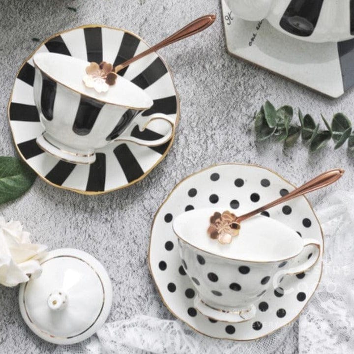 Retro Black and White Polka Dot and Striped Teapots, Cups, Saucers and Plates - Premium Cups - Just €37.95! Shop now at San Rocco Italia