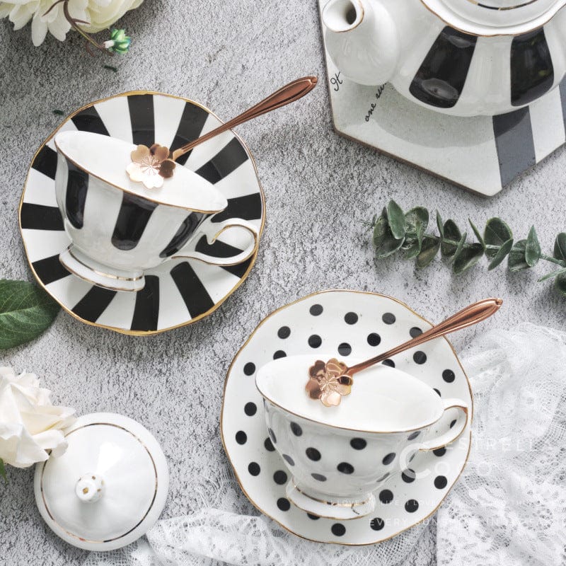 Retro Black and White Polka Dot and Striped Teapots, Cups, Saucers and Plates - Premium Cups - Just €37.95! Shop now at San Rocco Italia