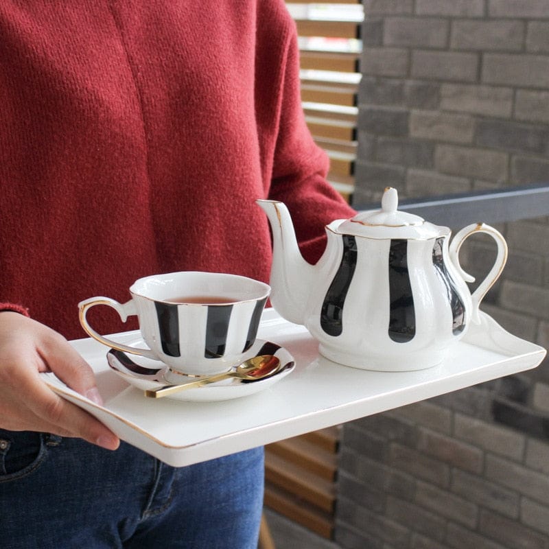 Retro Black and White Polka Dot and Striped Teapots, Cups, Saucers and Plates - Premium Cups - Just €37.95! Shop now at San Rocco Italia