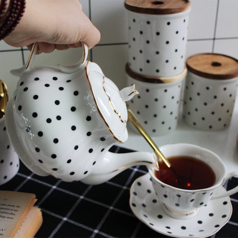Retro Black and White Polka Dot and Striped Teapots, Cups, Saucers and Plates - Premium Cups - Just €37.95! Shop now at San Rocco Italia