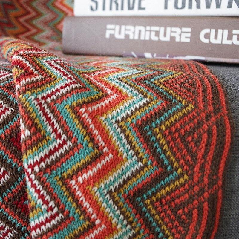 Soft Zig Zag Throw Blanket with Tassels - Premium Home - Just €49.95! Shop now at San Rocco Italia