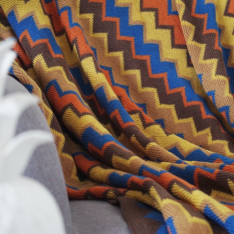 Soft Zig Zag Throw Blanket with Tassels - Premium Home - Just €49.95! Shop now at San Rocco Italia