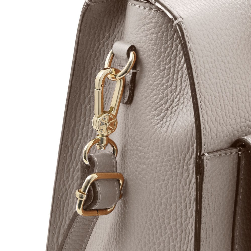 TL Bag - Italienischer Damen-Lederrucksack - Verwandelbare 2-in-1-Rucksack-/Schultertasche | TL142211 - Premium-Damen-Lederrucksäcke - Jetzt bei San Rocco Italia entdecken