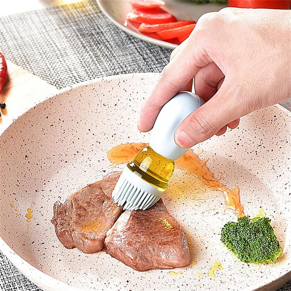 Oil Dispenser Bottle with Silicone Brush | 150 ml - Premium Oil Dispenser - Just €21.95! Shop now at San Rocco Italia