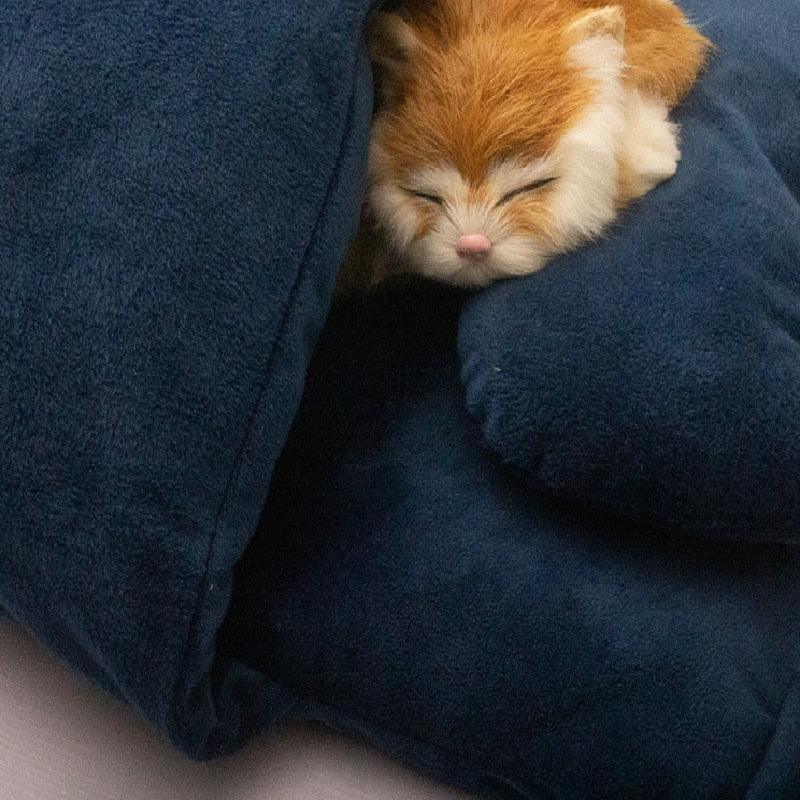 Cosy Winter Cat Bed with Pillow - Premium Pet products - Just €36.95! Shop now at San Rocco Italia