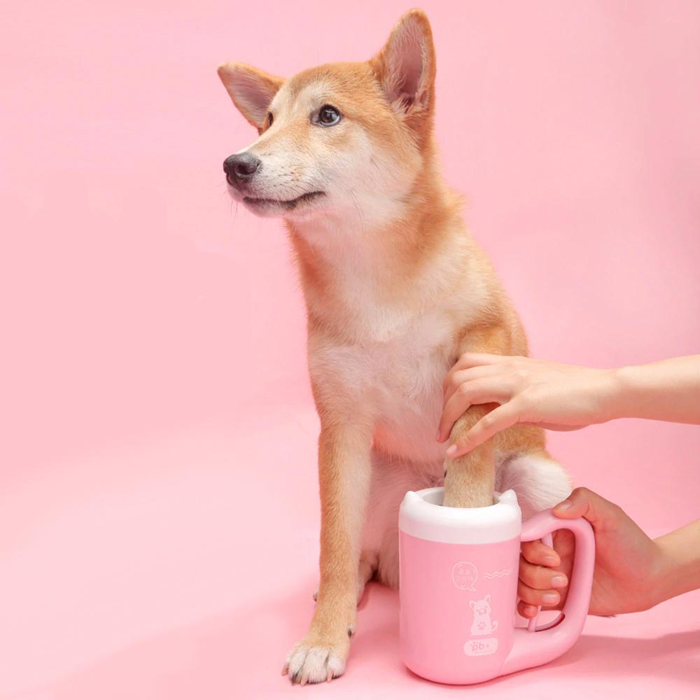 Dog Paw Washing Cup - Premium Pet products - Just €37.95! Shop now at San Rocco Italia