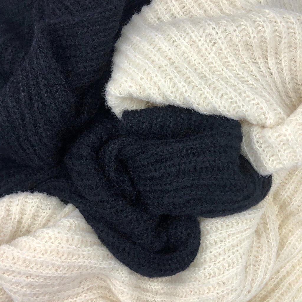 Chunky Snow Knit Alpaca Scarf - Premium Scarf - Just €195! Shop now at San Rocco Italia
