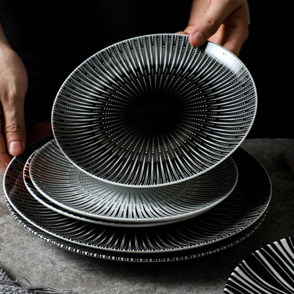Black and White Geometric Ceramic Dessert/Salad and Dinner Plates | 21 cm and 27.5 cm - Premium Tableware - Just €34.95! Shop now at San Rocco Italia
