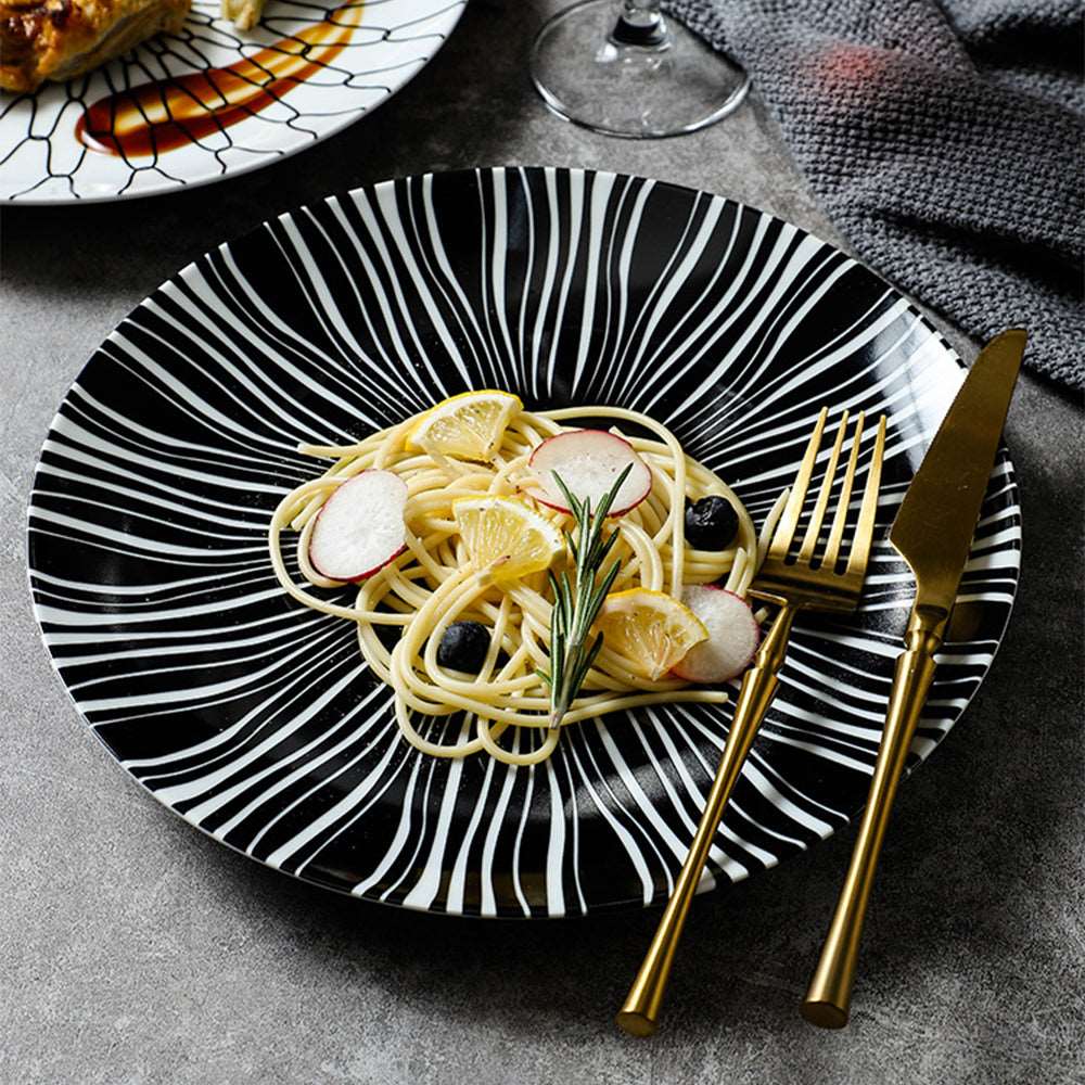 Black and White Geometric Ceramic Dessert/Salad and Dinner Plates | 21 cm and 27.5 cm - Premium Tableware - Just €34.95! Shop now at San Rocco Italia
