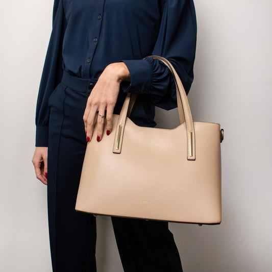 Mastering the Art Spotting Fake Italian Leather Products