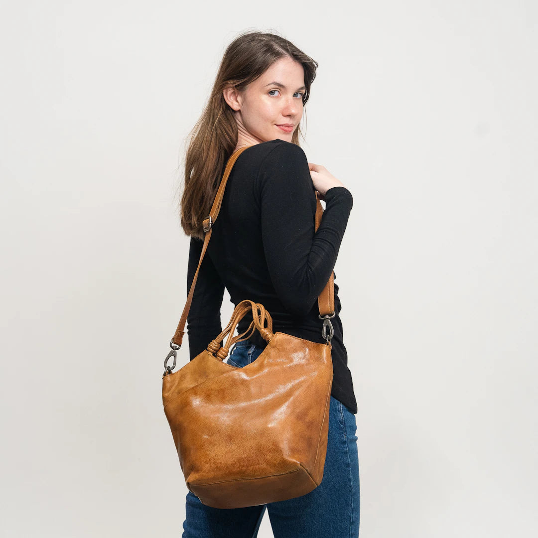 Elegant Italian Leather Shoulder Bags for Everyday Style