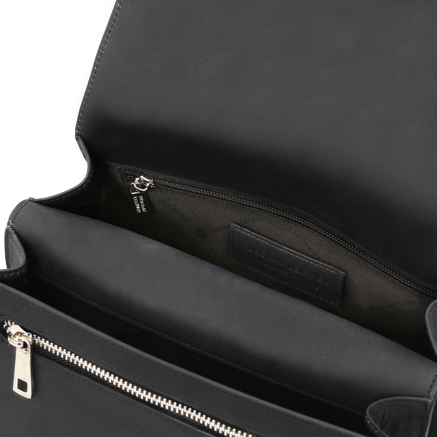 Oliver - Leather handy wrist bag | TL142608