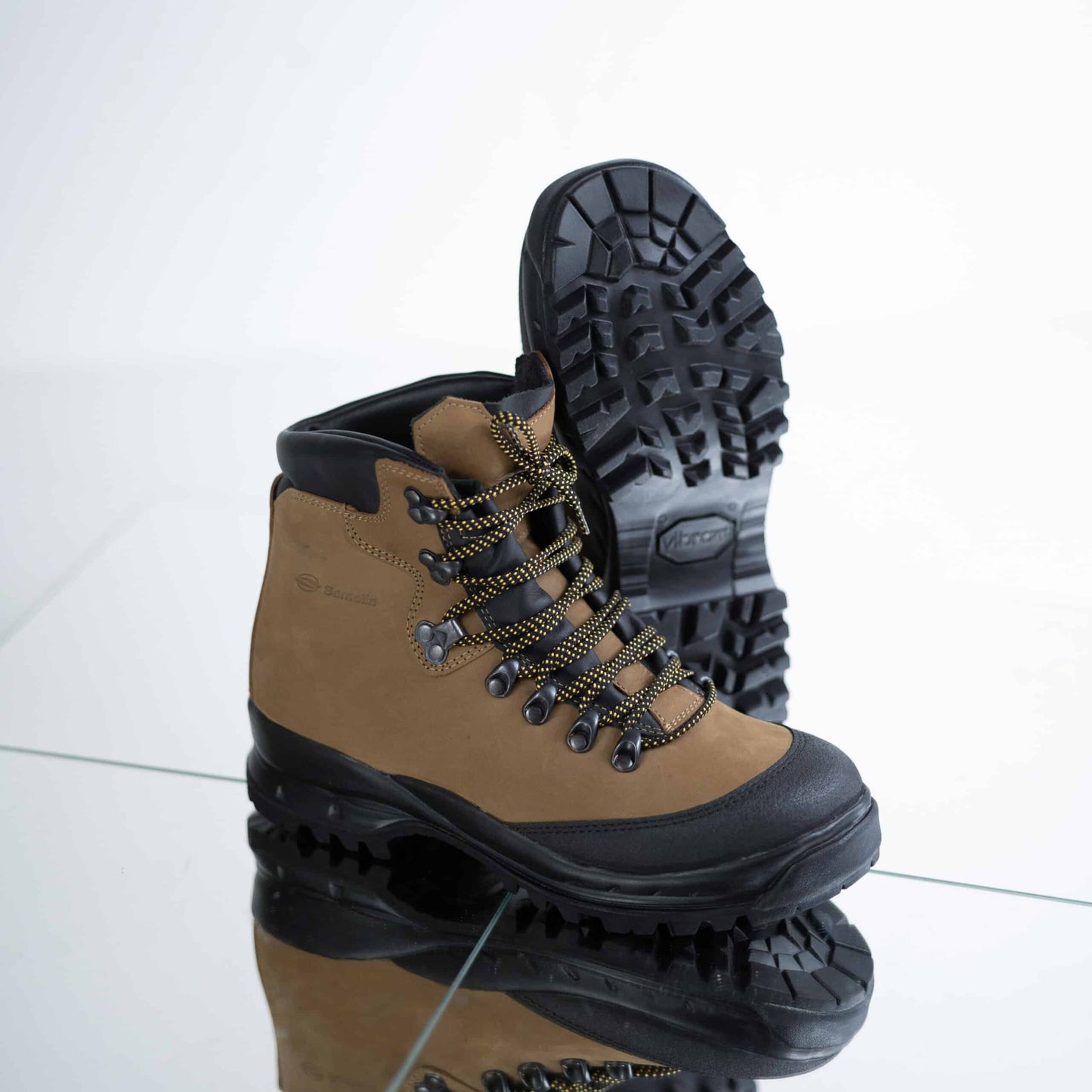 553P Tundra Hiking Boots - Premium  - Shop now at San Rocco Italia