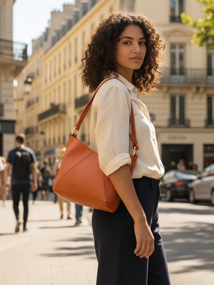 Bolgheri Leather Bucket Bag – Handcrafted in Tuscany