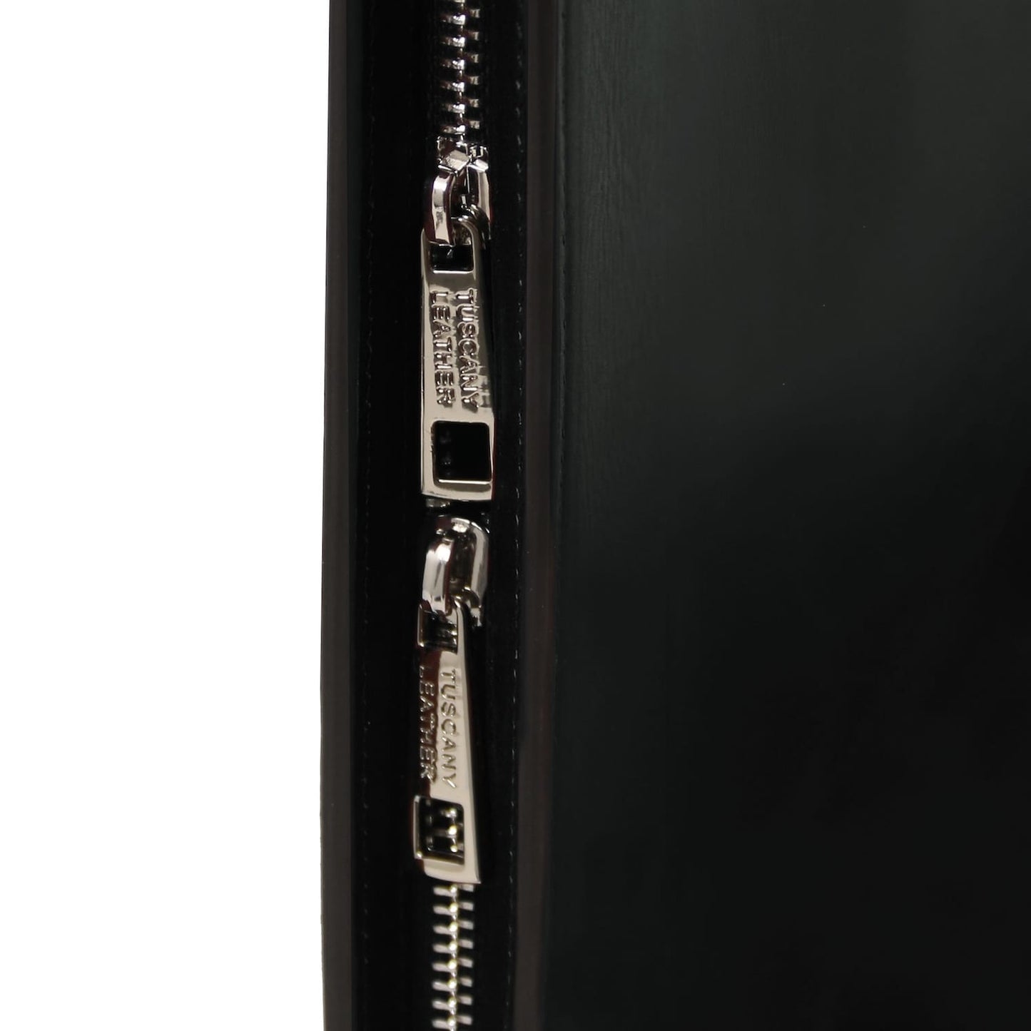 Augusto - Leather document case with ring binder | TL142555