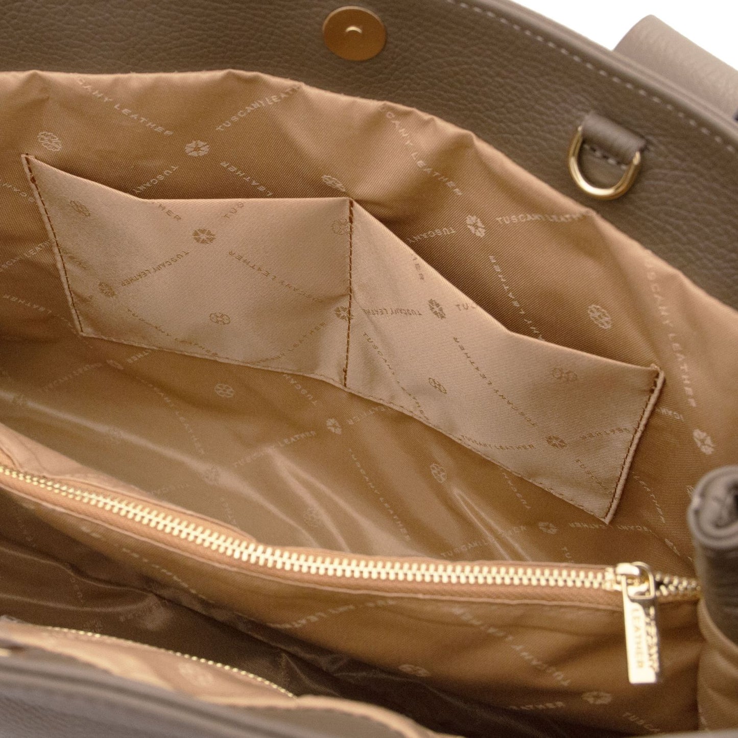 Callie - Soft leather shoulder bag | TL142415