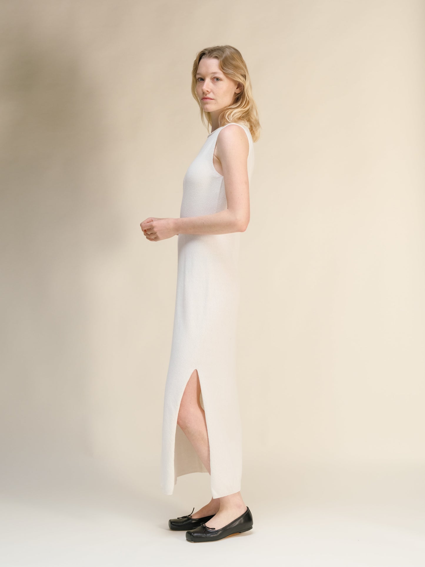 Cashmere Blend Boat Neck Sleeveless Dress (3D-Knit)