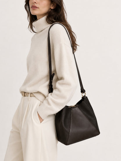 Bolgheri Leather Bucket Bag – Handcrafted in Tuscany