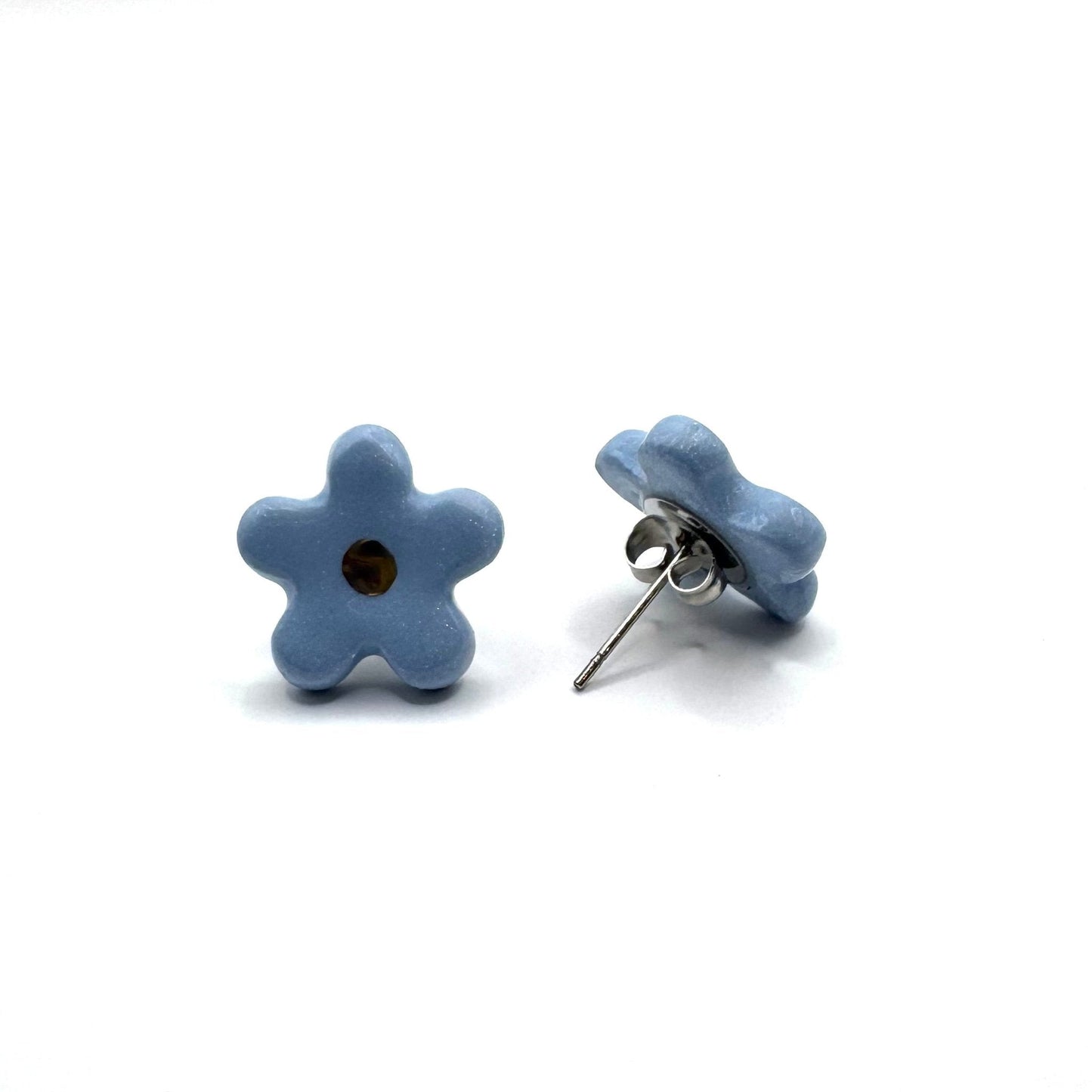 Margherita light blue floral ceramic stud earrings with golden detail
