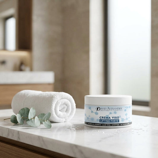 Crema Lifting Forte – Idratazione Profonda e Azione Antiage con Acido Ialuronico e Peptidi