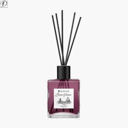 Profumatore ambiente Cuore Divino in vetro viola con tappo nero e bastoncini neri