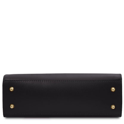 Lisa - Leather tote | TL142312 - Premium Leather handbags - Just €140.30! Shop now at San Rocco Italia