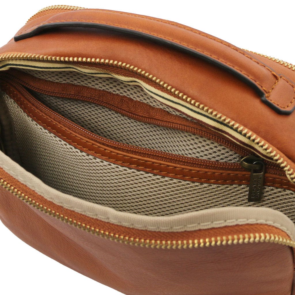 Marvin - Leather toiletry bag | TL142326 - Premium Travel leather accessories - Shop now at San Rocco Italia
