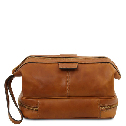 Jacob - Leather toiletry bag | TL142204
