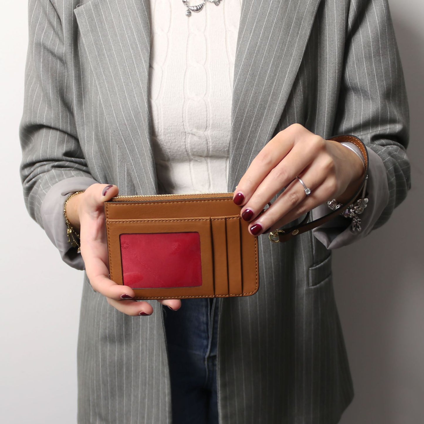 Leather card holder with handle  | TL142544